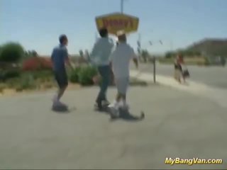 אמא שאני אוהב לדפוק הרים למעלה ל bangvan אורגיה